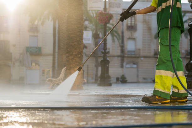 Best Animal Enclosure Cleaning  in Salem Lakes, WI